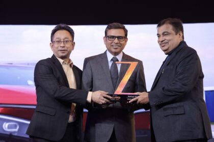 VINFAST VF 7 NHẬN GIẢI “THIẾT KẾ CỦA NĂM” TẠI ZEE MEDIA AUTO SUMMIT 2025